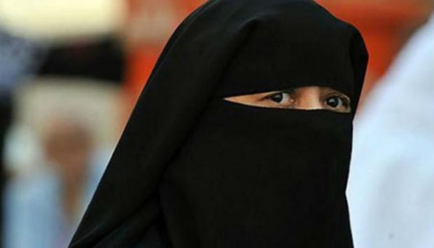 Muslim Woman–700.jpg
